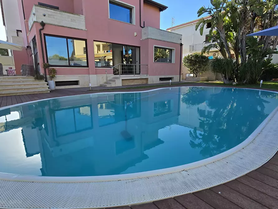 Immagine 1 di Villa in vendita  in Via Monti Nebrodi 64 a Siracusa