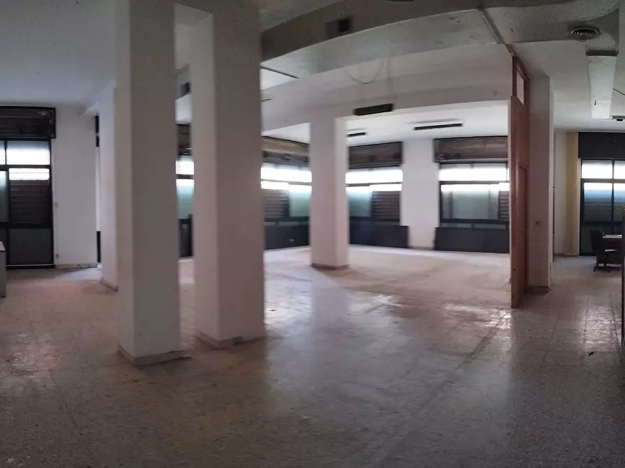 Immagine 5 di Locale commerciale in vendita  a Siracusa