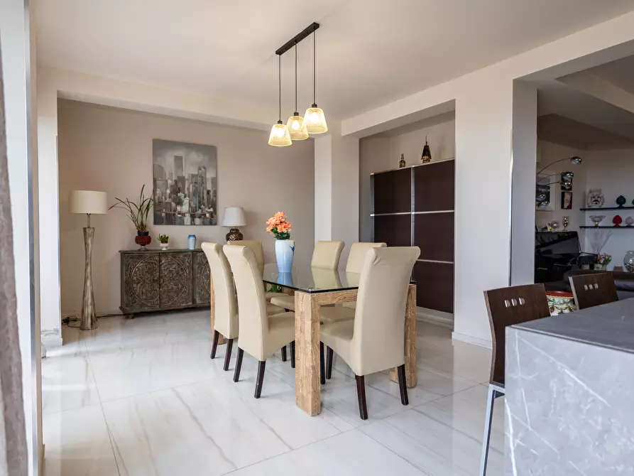 Immagine 22 di Villa in vendita  in Via Vincenzo Bellini 163 a Piedimonte Etneo