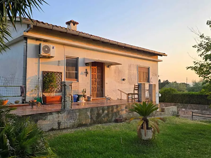 Immagine 2 di Villa in vendita  in Via delle Fornaci a Siracusa