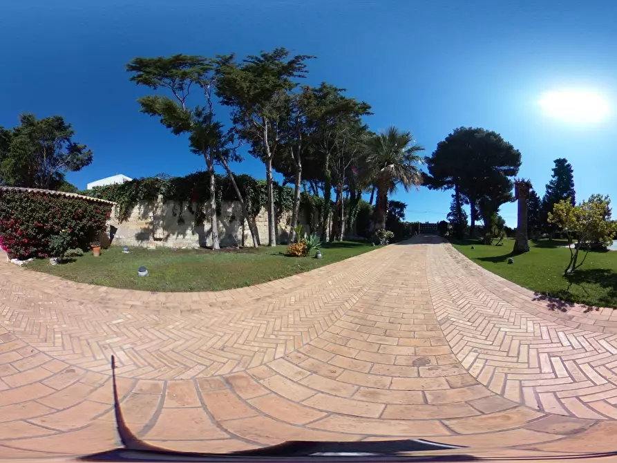 Immagine 60 di Villa in vendita  in Strada Tremmilia 143 a Siracusa