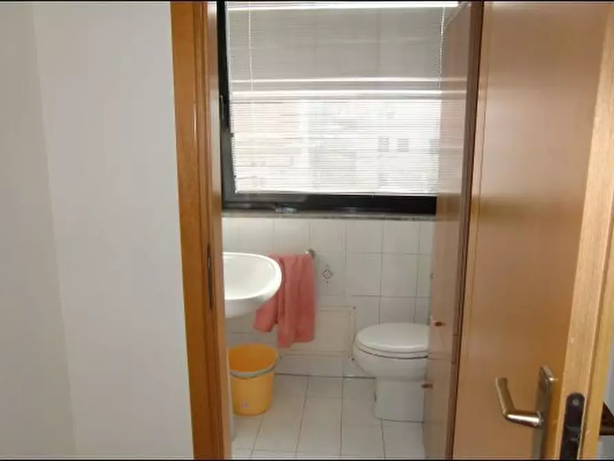 Immagine 8 di Ufficio in vendita  in viale teracati 39 a Siracusa