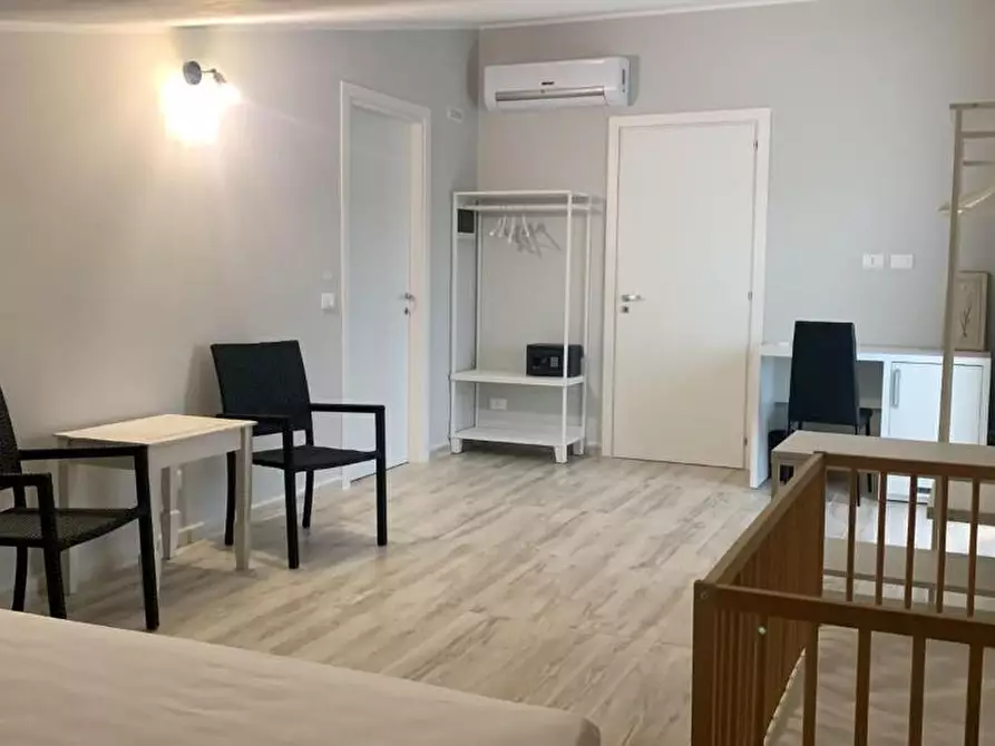 Immagine 28 di Villa in vendita  in Viale Edoardo Garrone 56 a Melilli