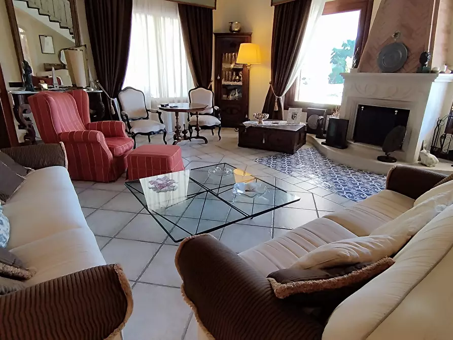 Immagine 16 di Villa in vendita  in Strada Tremmilia 143 a Siracusa