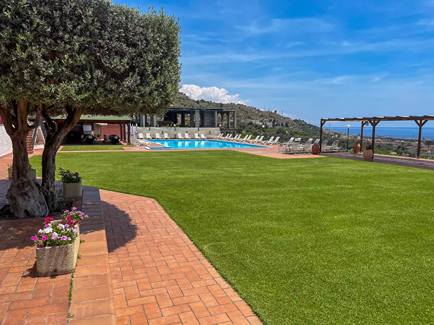 Immagine 50 di Albergo/B&B/Residence in vendita  in Via Panoramica Maria Teresa d'Austria 58 a Taormina