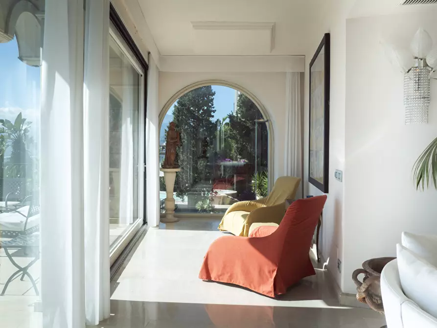 Immagine 93 di Villa in vendita  in Salita Giafari 25 a Taormina