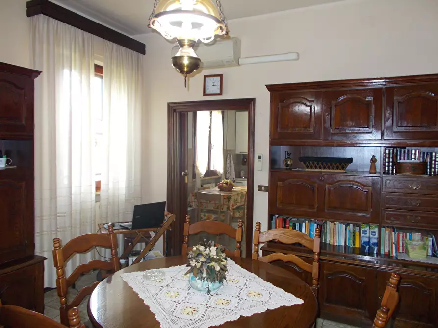 Immagine 5 di Villa in vendita  a Quarrata