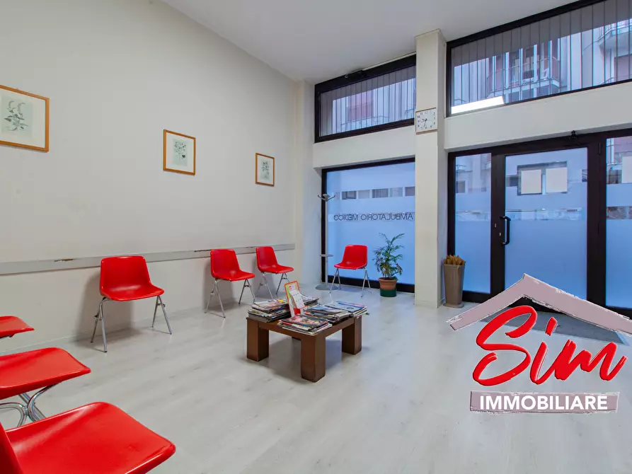 Immagine 1 di Ufficio in vendita  in Via Perazzi sn a Novara