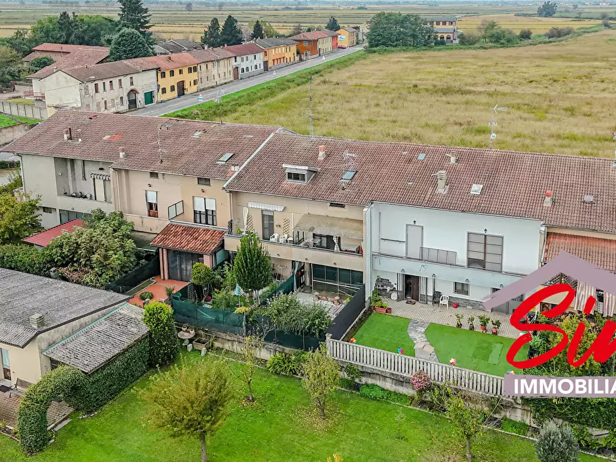 Immagine 4 di Villetta a schiera in vendita  in verdi snc a Tornaco