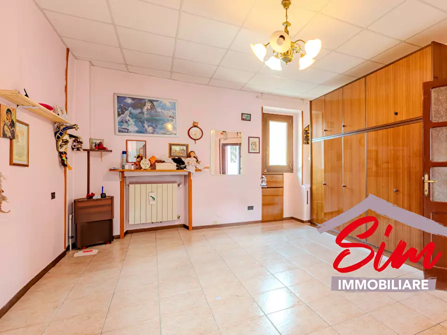 Immagine 23 di Casa semindipendente in vendita  in Via Martiri snc a Cavaglio D'agogna