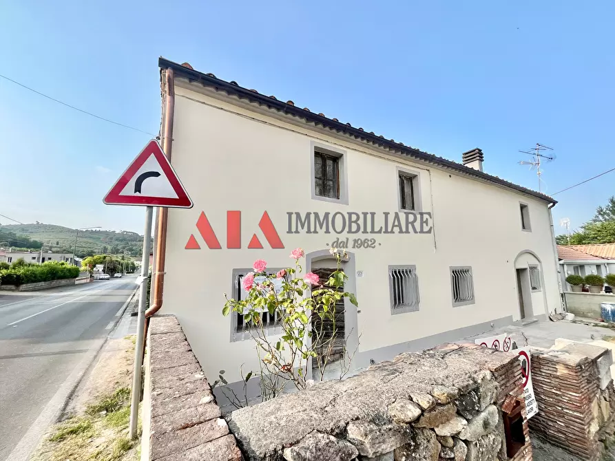 Immagine 16 di Casa bifamiliare in vendita  in SS439 57 a Buti