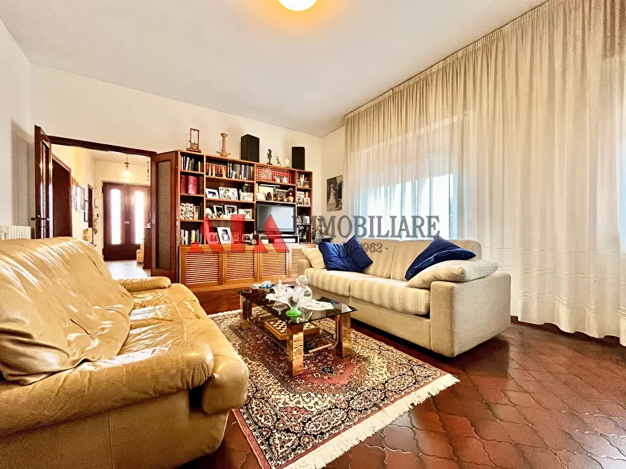 Immagine 10 di Villa in vendita  in Via Sarzanese Valdera a Buti