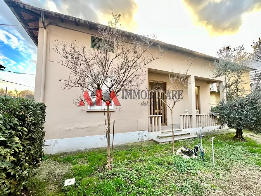 Immagine 24 di Villa in vendita  in Via Fabio Filzi a Pontedera