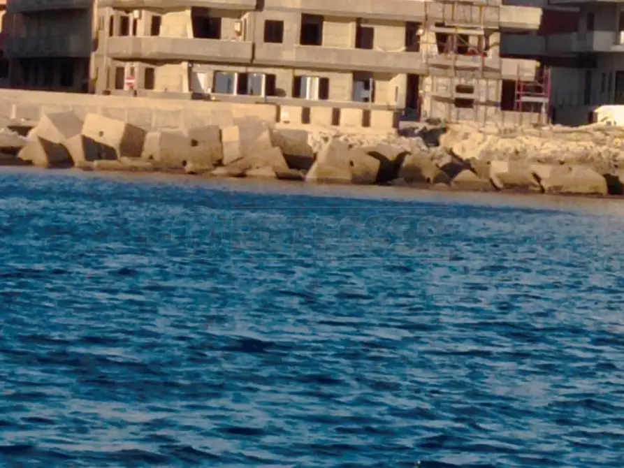 Immagine 32 di Bilocale in vendita  in Via Mazzarella 29 a Gallipoli