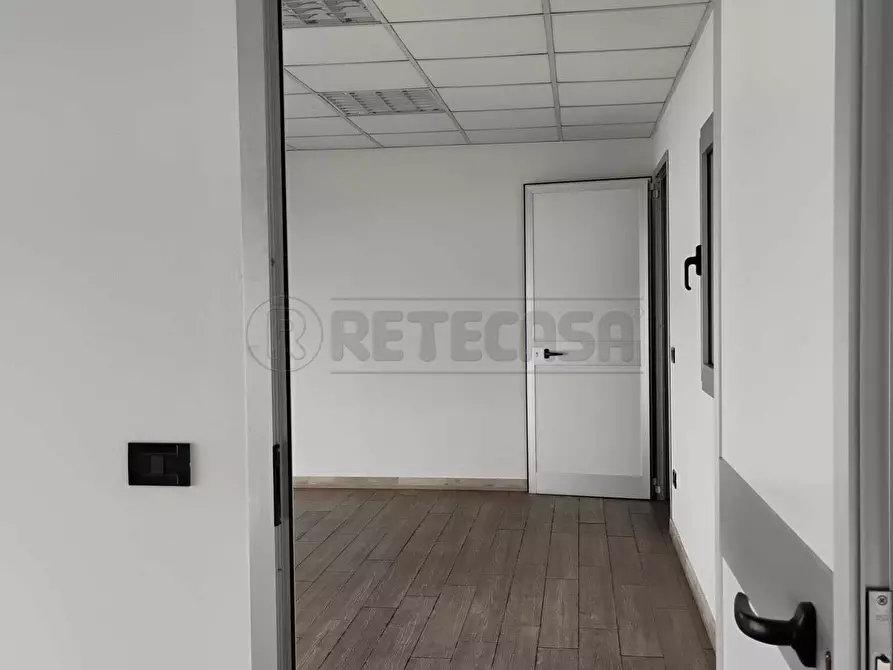 Immagine 8 di Attività artigianale in affitto  in Via Cà Sordis a Montebello Vicentino