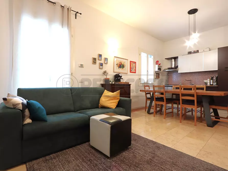 Immagine 1 di Appartamento in vendita  in Via Ronchi a Longare