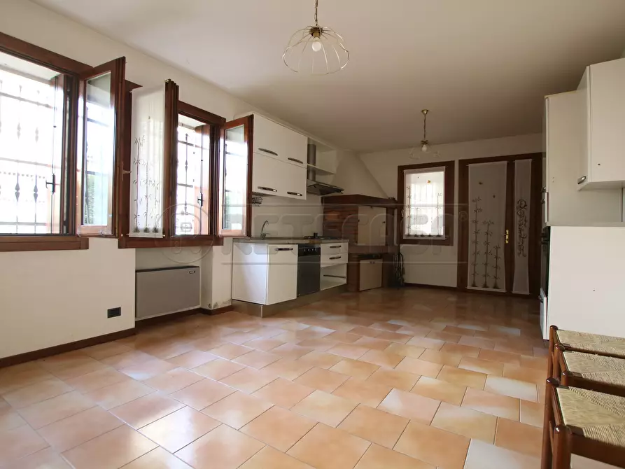 Immagine 55 di Porzione di casa in vendita  a Arcugnano