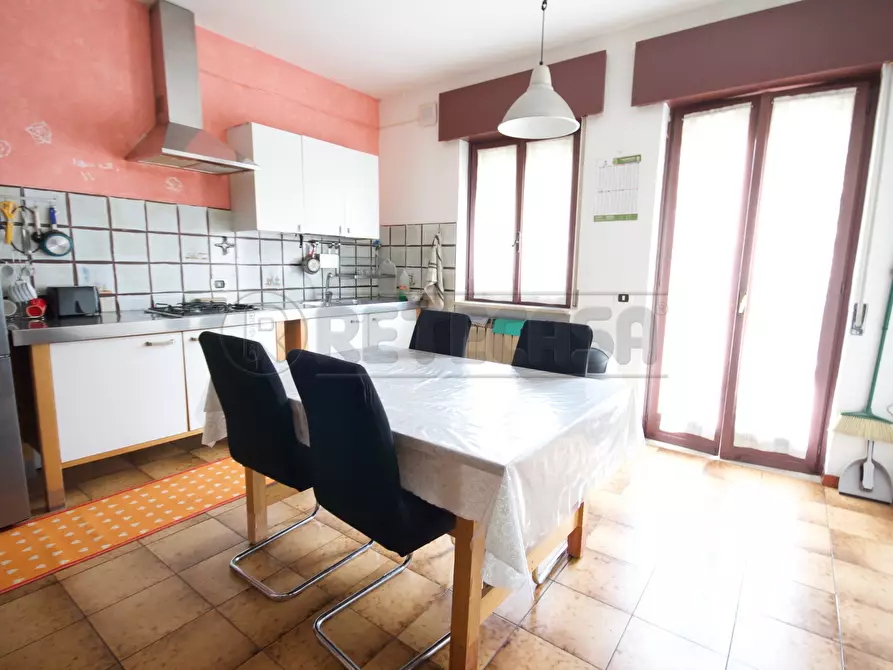 Immagine 3 di Trilocale in vendita  in Via Campanile 11 a Chiampo