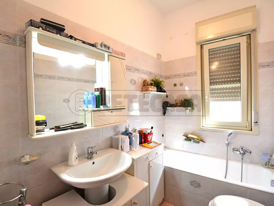 Immagine 21 di Quadrilocale in vendita  a Messina