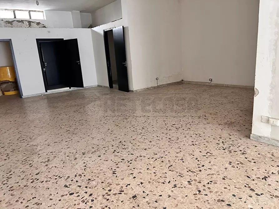 Immagine 7 di Magazzino in vendita  in Via Toscana 38 a Caltanissetta