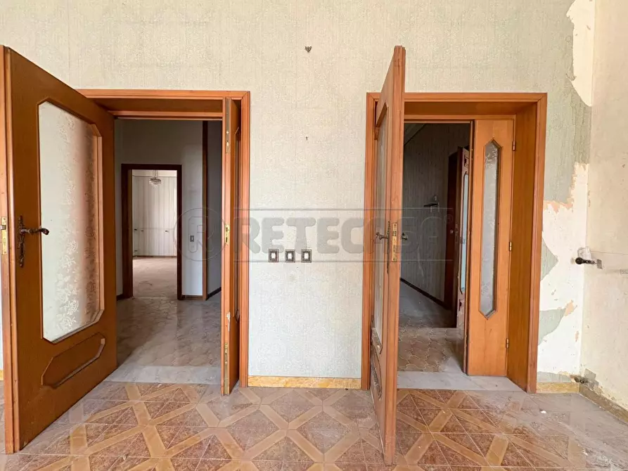 Immagine 19 di Quadrilocale in vendita  in Via Madonna della Libera a Marcianise