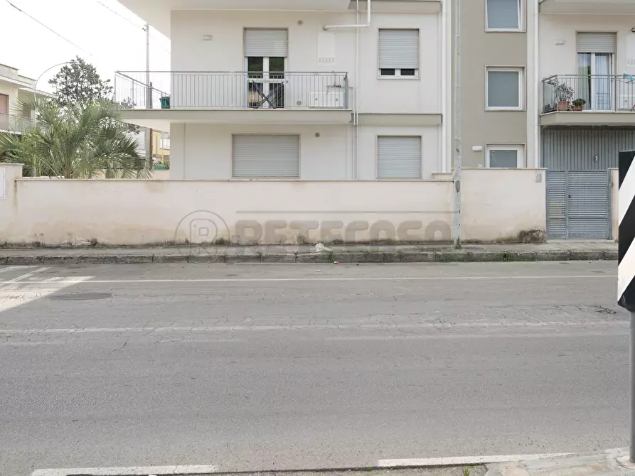 Immagine 10 di Trilocale in vendita  in Via II Giugno 7 a Nardo'