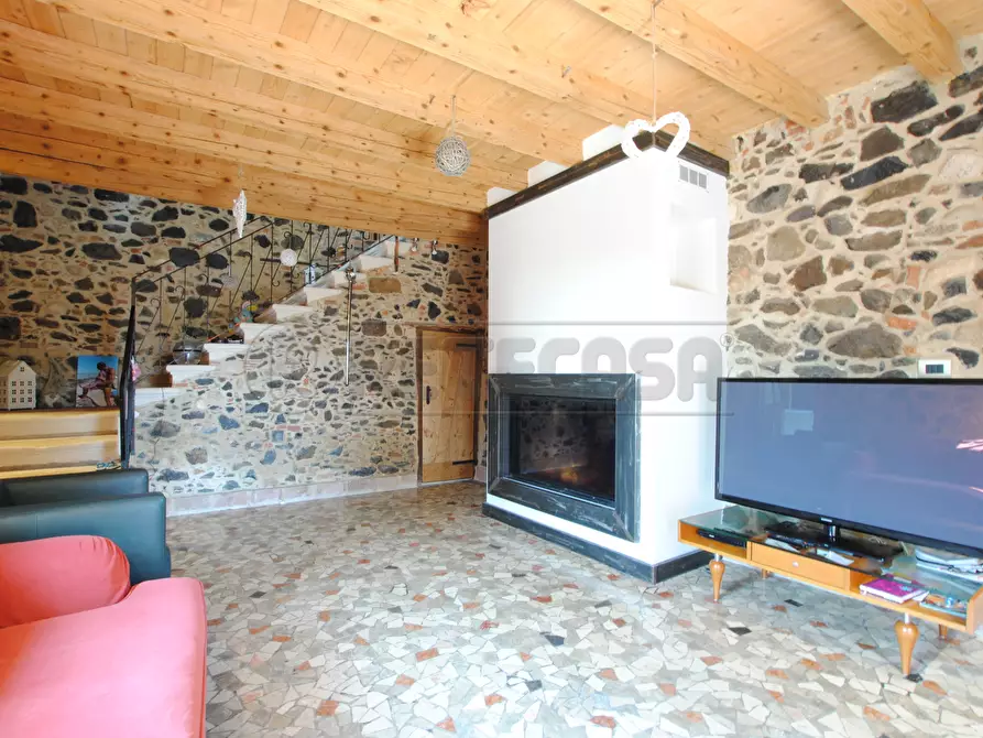 Immagine 18 di Villa in vendita  in Piazza Roma 36 a Brogliano