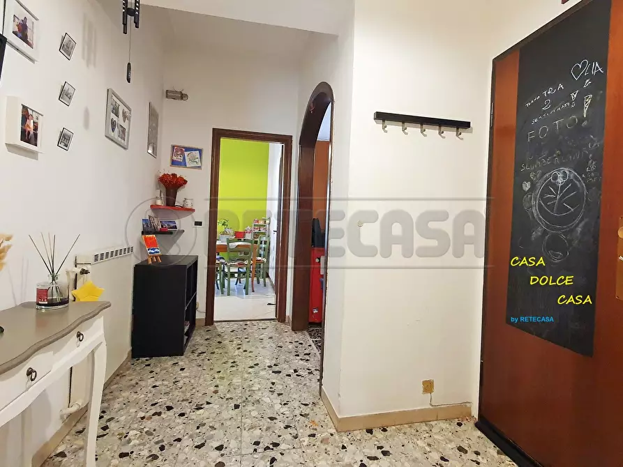 Immagine 8 di Bilocale in vendita  in Via Aurelia Nord 166 a Viareggio