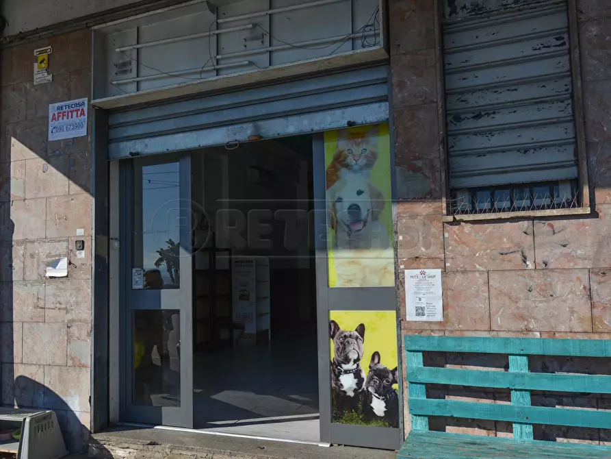 Immagine 13 di Locale commerciale in affitto  in Viale della Libertà 343 a Messina