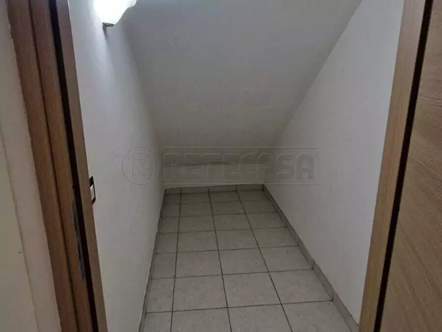 Immagine 5 di Bilocale in affitto  a Mercato San Severino