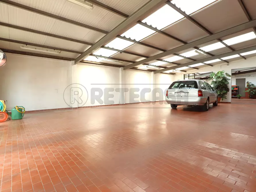 Immagine 2 di Laboratorio in vendita  in Via Fratelli Albanese 20 a Vicenza