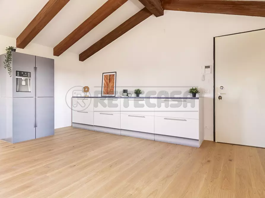 Immagine 5 di Bilocale in vendita  in Via Zuccola 37 a Bolzano Vicentino