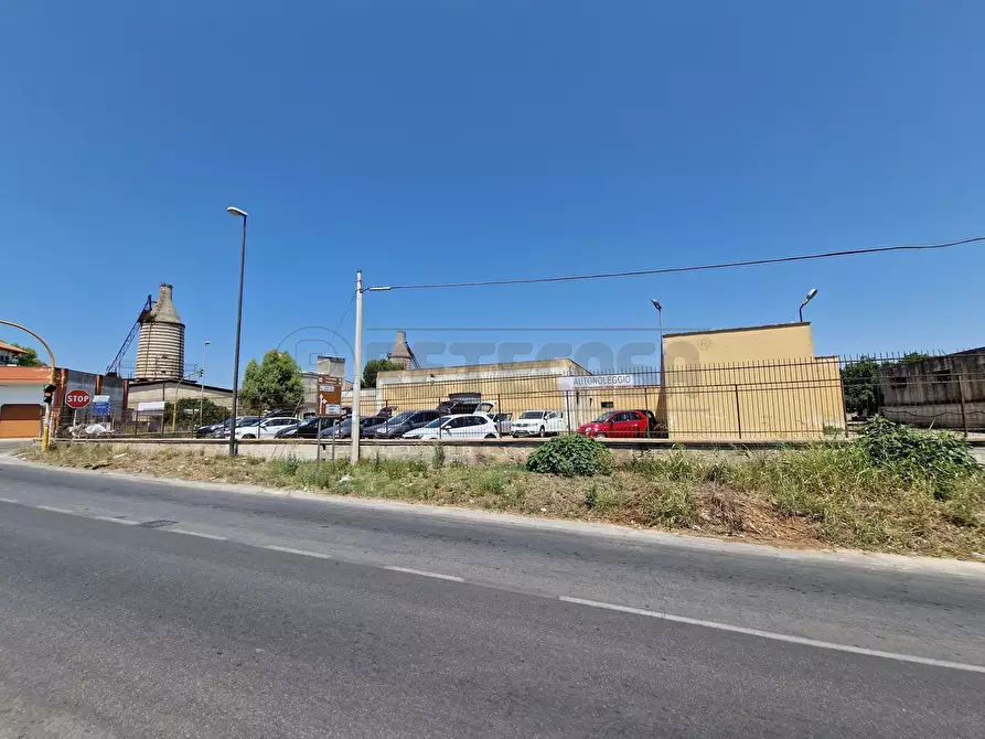 Immagine 28 di Laboratorio in vendita  in Via Neviano 37 a Seclì