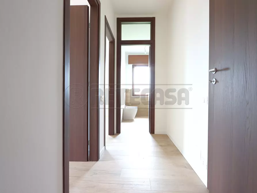 Immagine 26 di Trilocale in vendita  in Via Adamello 30 a Torri Di Quartesolo