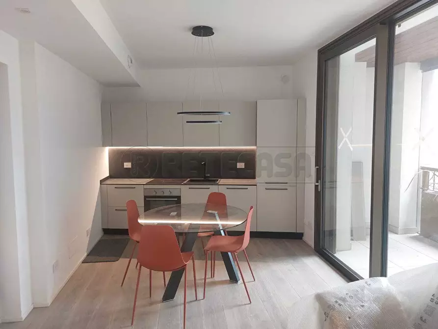 Immagine 1 di Bilocale in affitto  a Bergamo