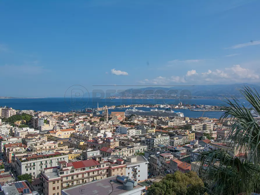 Immagine 1 di Appartamento in vendita  in Salita Montepiselli 16 a Messina