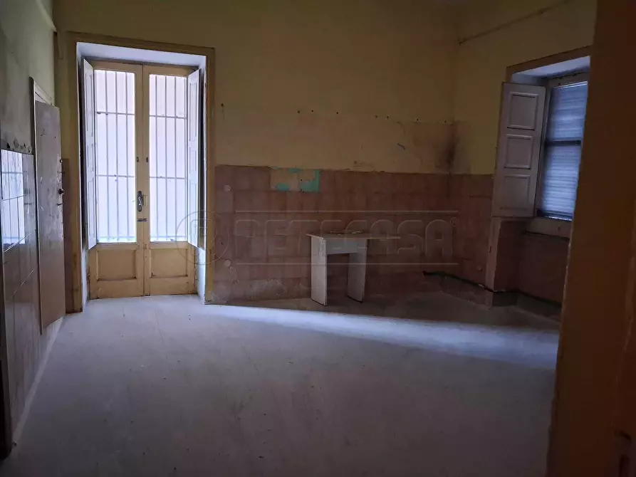 Immagine 2 di Laboratorio in affitto  in Via Giacomo Colombo a Marcianise