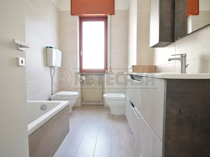 Immagine 13 di Trilocale in affitto  a Vicenza