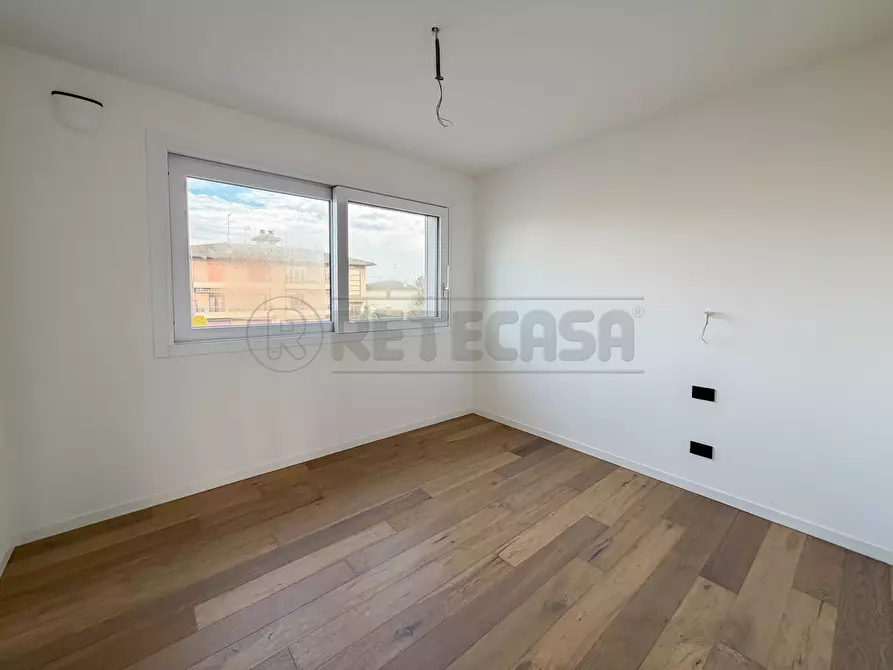 Immagine 18 di Appartamento in vendita  in Via F. Magellano a Creazzo