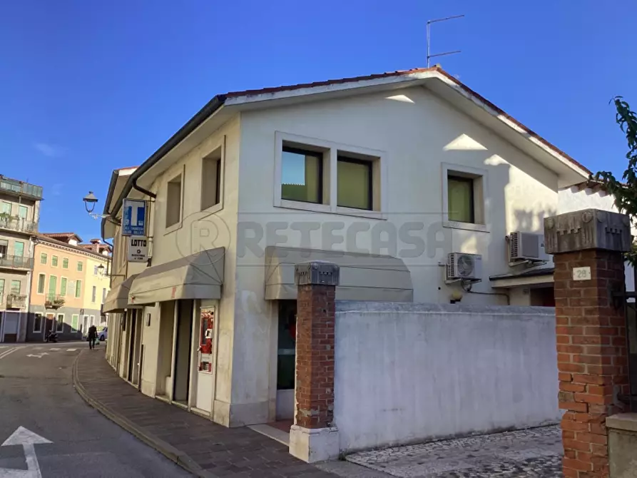 Immagine 3 di Ufficio in vendita  in Via Luigi Cazzavillan 34 a Arzignano