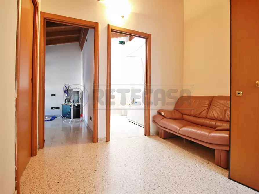 Immagine 3 di Appartamento in vendita  in Via Canova 6 a Gambellara