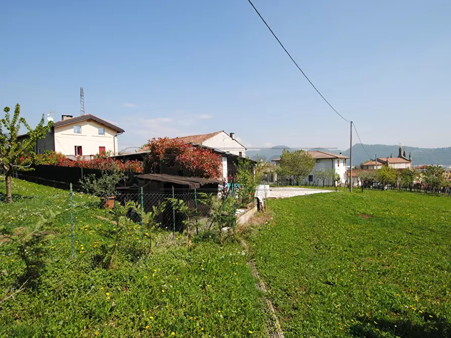 Immagine 7 di Rustico / casale in vendita  in Via Costa 17 a Brogliano