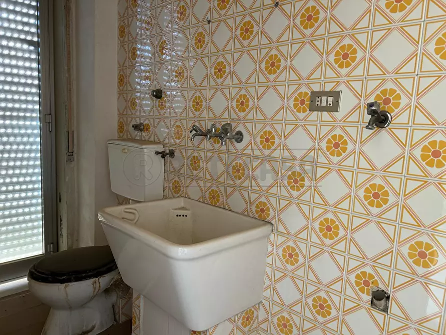 Immagine 6 di Quadrilocale in vendita  in via gabriele amico valenti 21 a Caltanissetta