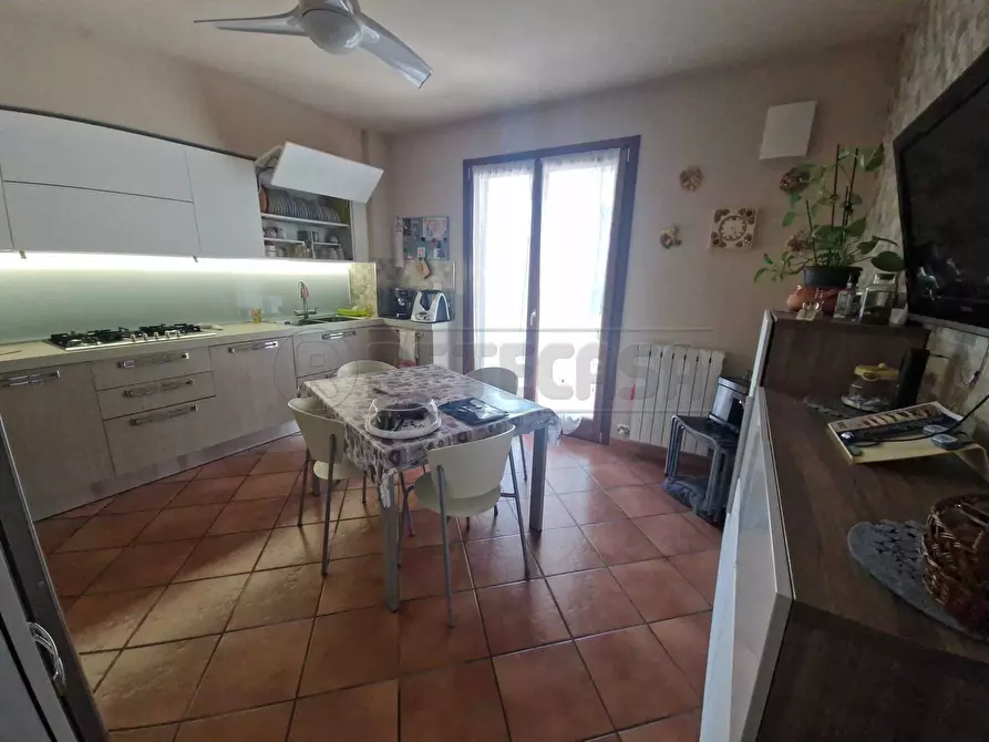 Immagine 6 di Villetta a schiera in vendita  in Via Ugo Fornasari a Castelvetro Piacentino