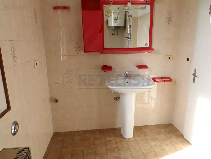 Immagine 11 di Villetta a schiera in vendita  a Bondeno