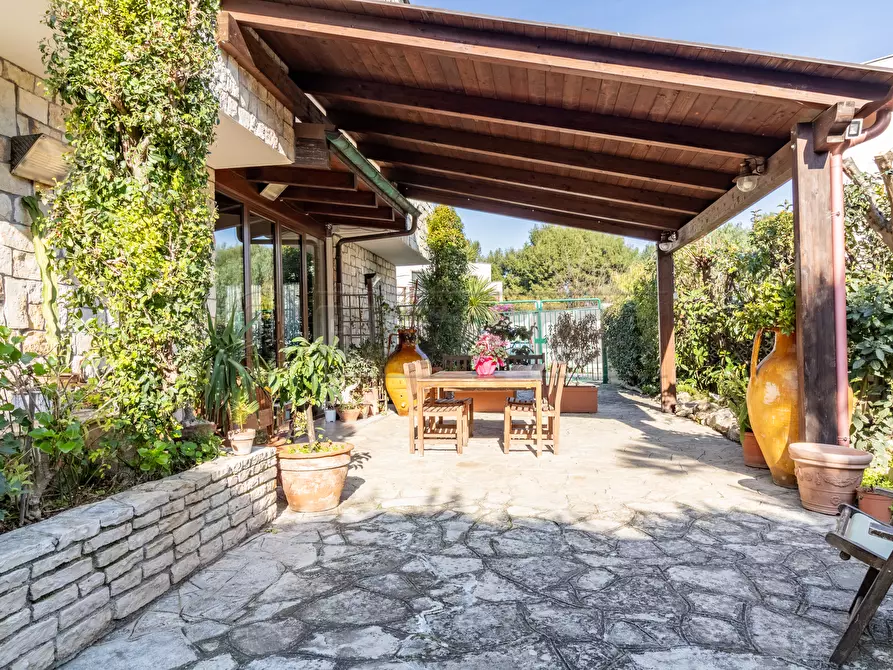 Immagine 6 di Casa bifamiliare in vendita  in Via Mediterraneo 8 a Bisceglie