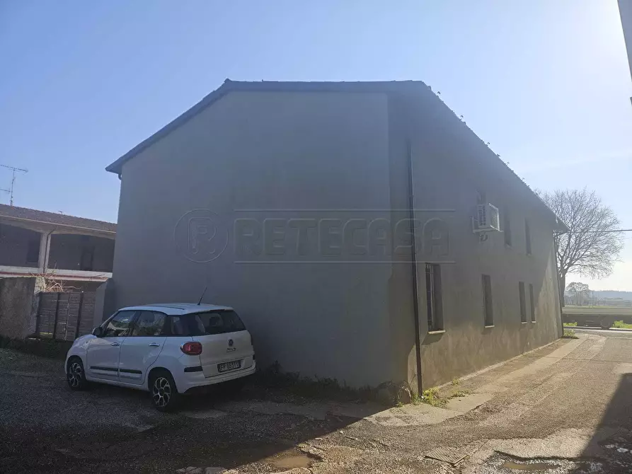 Immagine 3 di Casa indipendente in vendita  in Via Campagna Sotto a Lonato del Garda