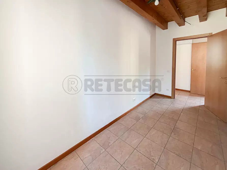 Immagine 10 di Bilocale in vendita  in Via IV Novembre a Sovizzo