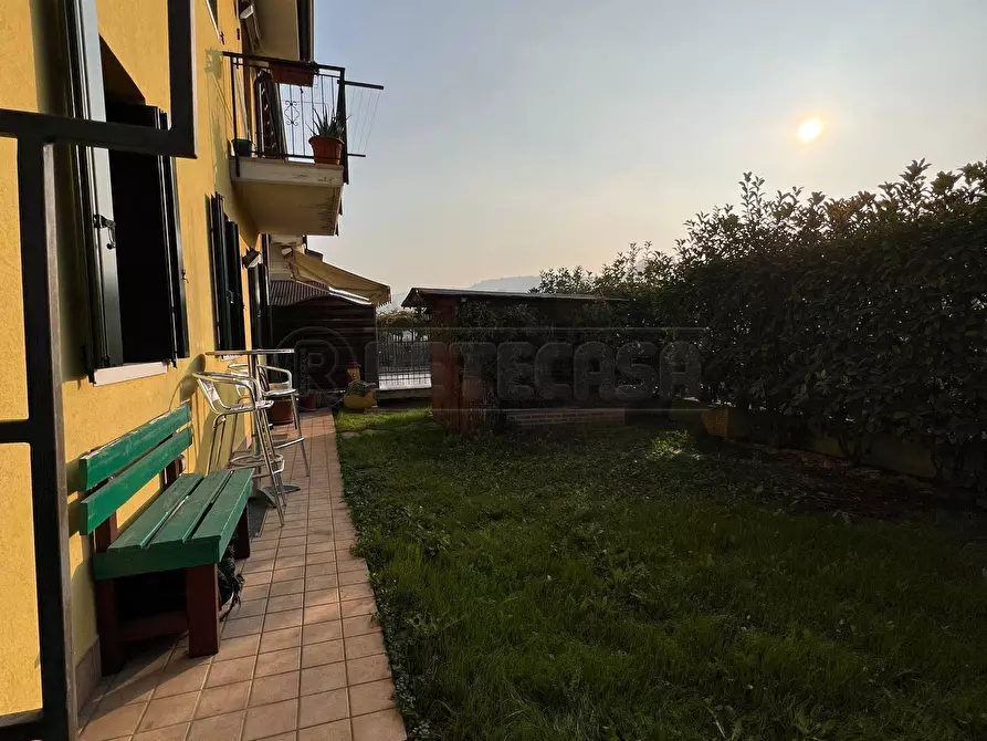 Immagine 22 di Appartamento in vendita  in VIA SILVIO PELLICO 43 a Sarego