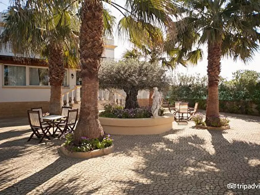 Immagine 93 di Villa in vendita  a Castelvetrano